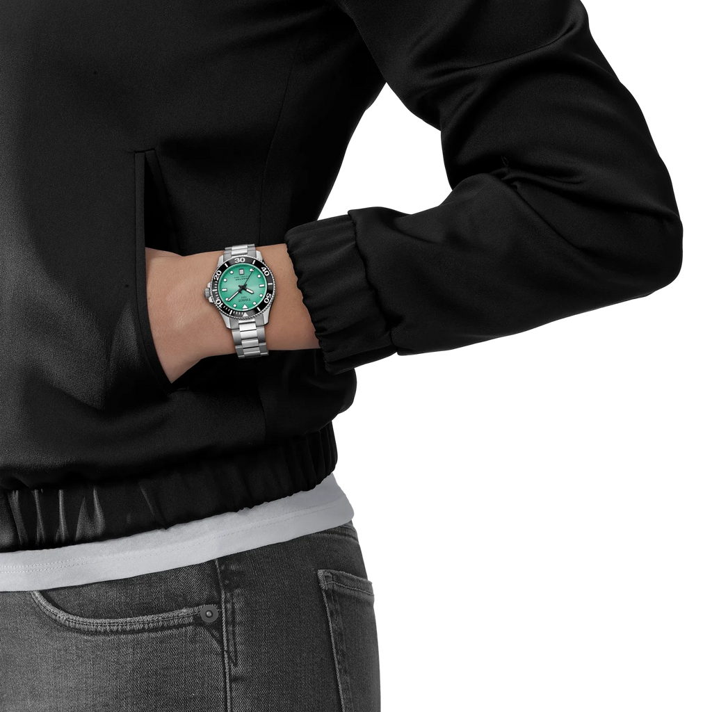 Reloj Mujer TISSOT SEASTAR 1000 36MM T120.210.11.091.00