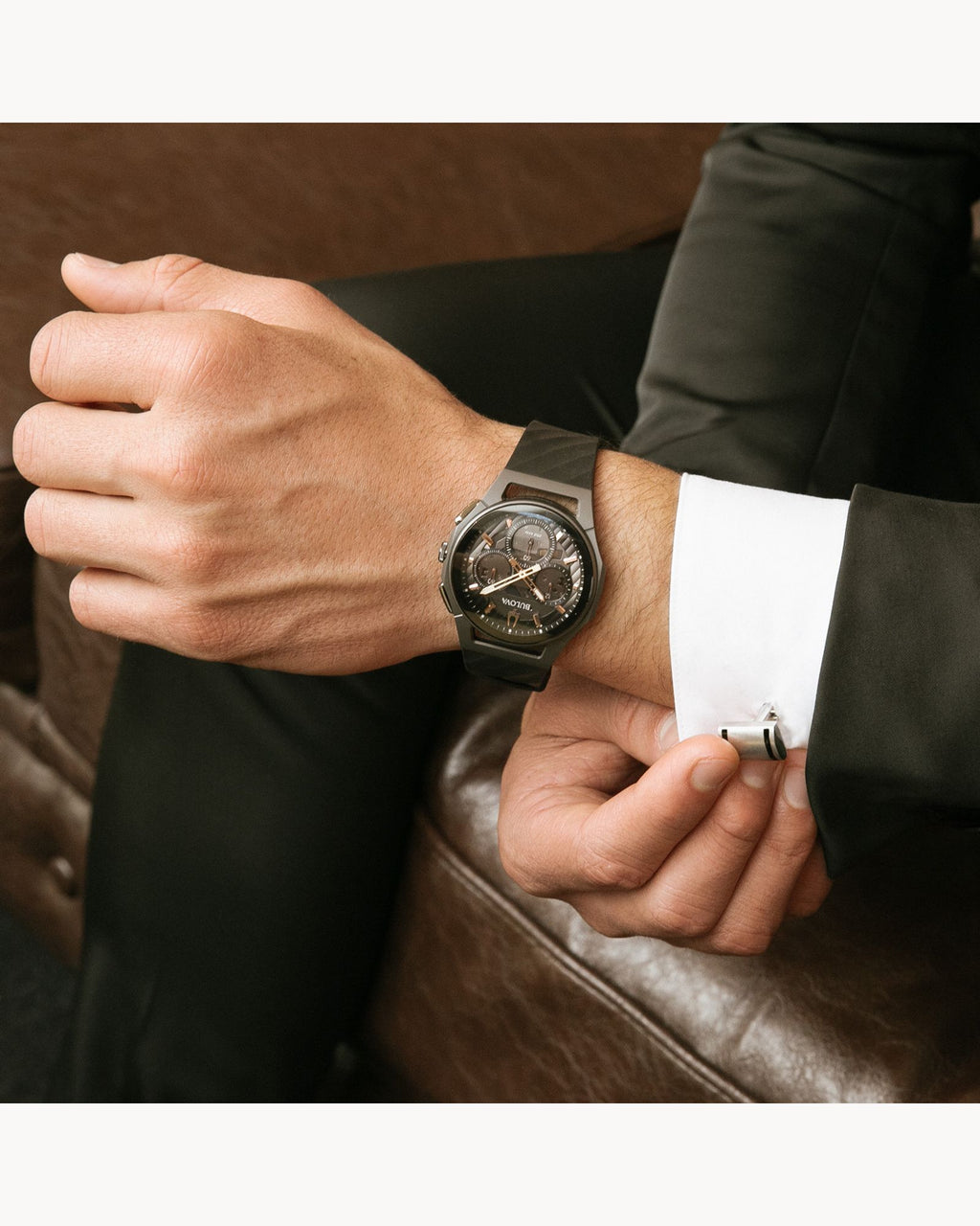 Reloj Hombre Bulova Curv Titanium 98A162