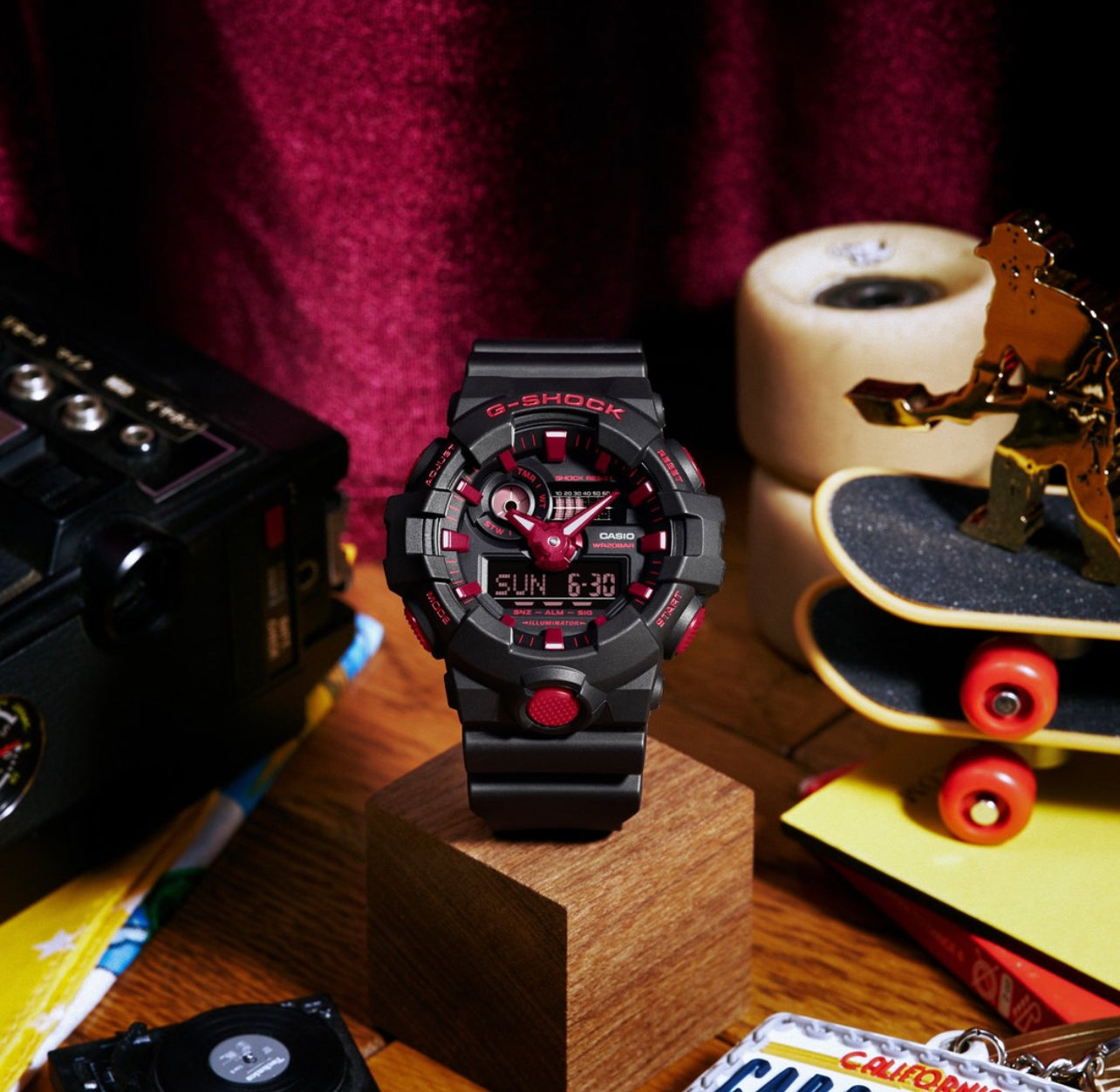 Reloj Hombre G-Shock GA-700BNR-1A Imagen secundaria del producto