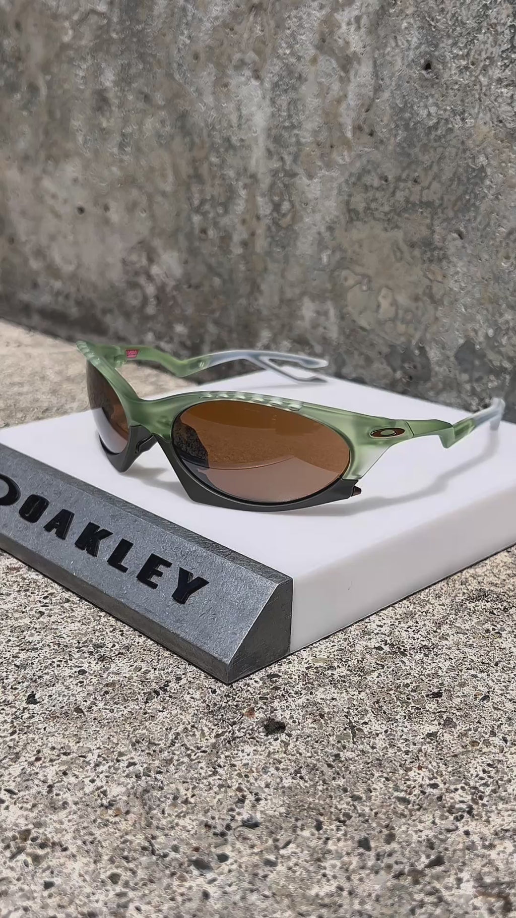 Gafas Hombre Oakley Plantaris OO9437-03