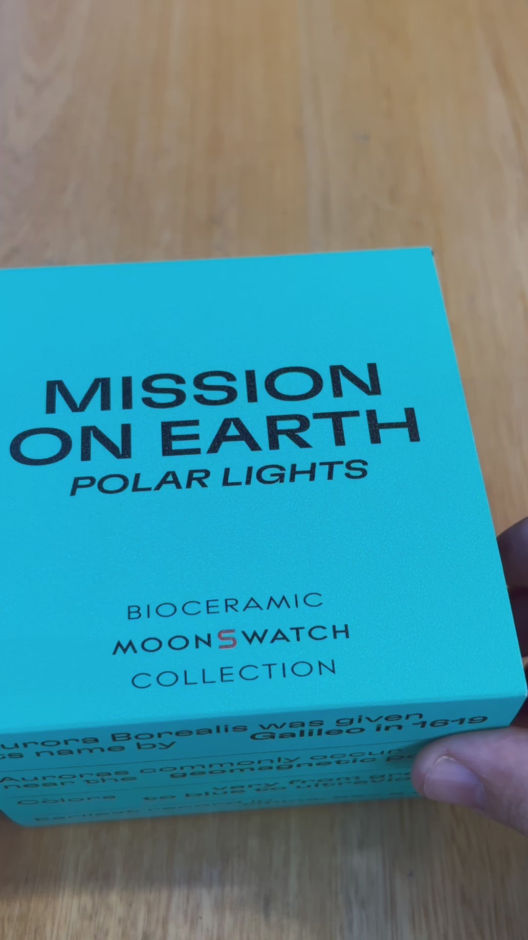 RELOJ OMEGA X SWATCH MOONSWATCH MISSION ON EARTH- LUCES POLARES